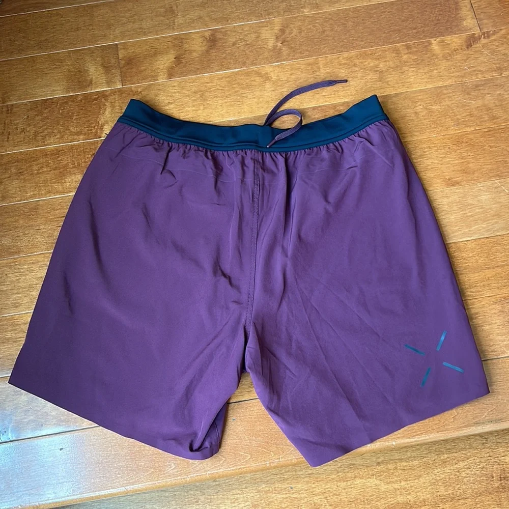 NWOT Ten Thousand Maroon Interval Short (Liner) 7